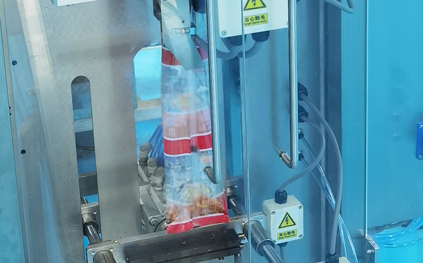french fries chips packaging machine