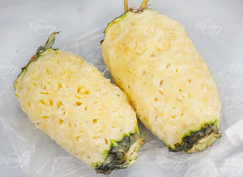 pineapple peeling